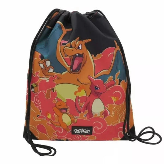 Charizard dahinter